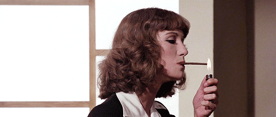tumblr_pqt8bxKOB31vbhfymo4_540.gif