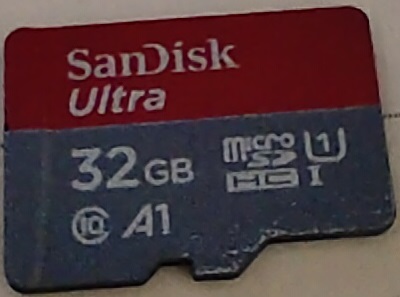 闪迪32G.jpg